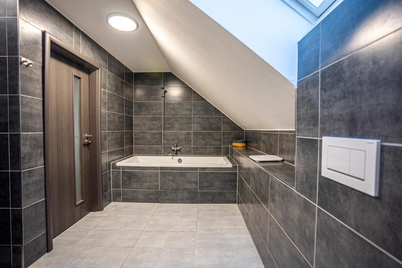 Apartmany V Podzamci Náchod Esterno foto